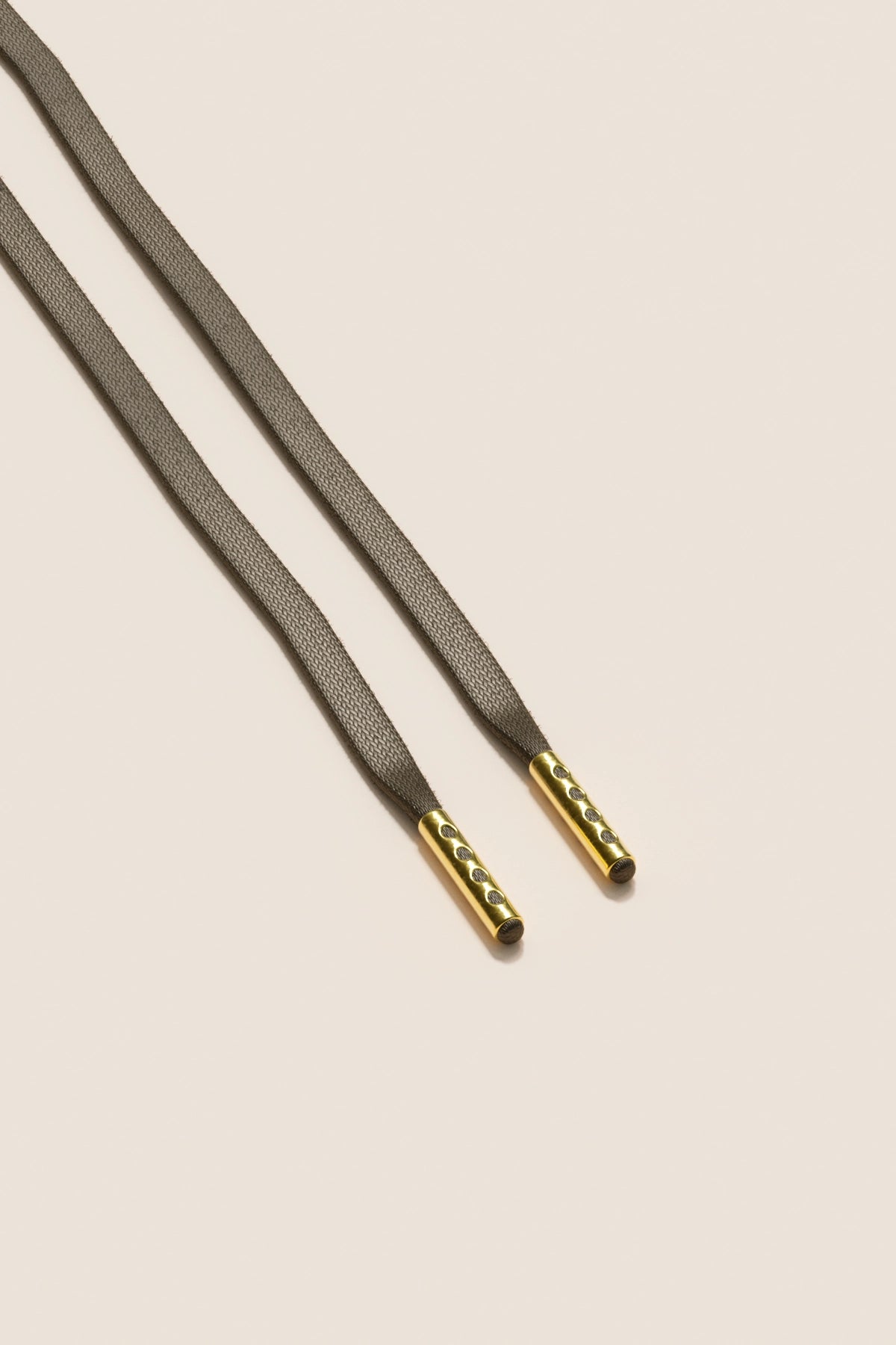 Senkels Mauve Grey  3mm Flat Waxed Shoelaces with Gold Aglets